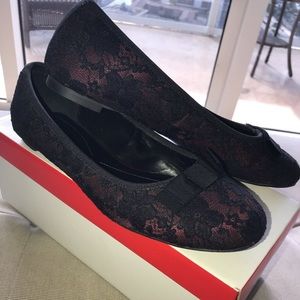X Appeal Black lace flats!